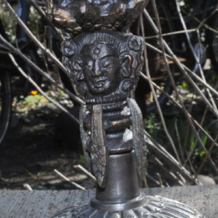 Glocke und Zimbel für rituellen Gebrauch